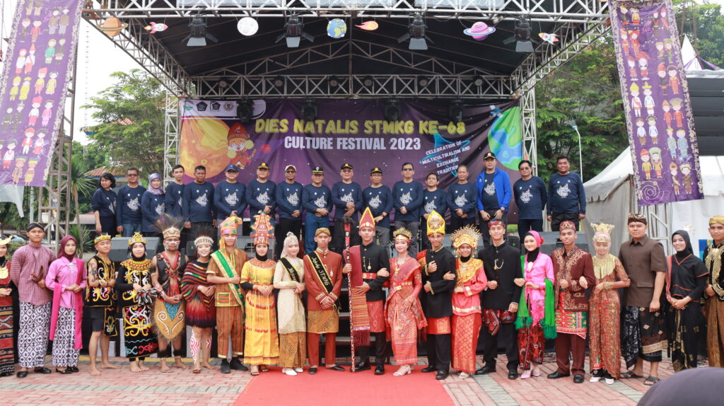 REPRESENTASI MINIATUR INDONESIA, STMKG GELAR PUNCAK DIES NATALIS KE-68 DAN CULTURE FESTIVAL