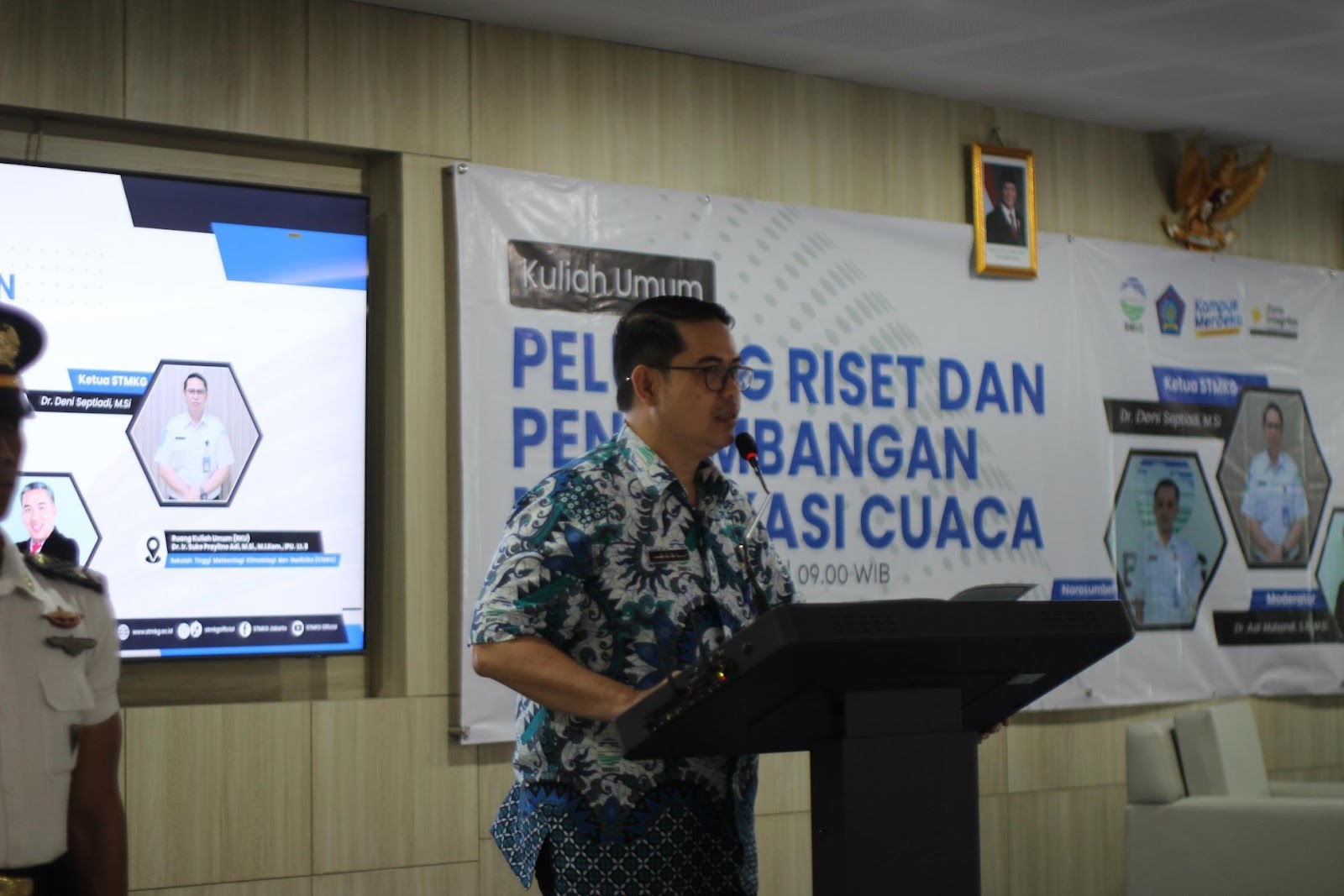 TINGKATKAN MINAT TERHADAP OMC, STMKG GELAR GENERALLECTURE PELUANG RISET DAN PENGEMBANGAN MODIFIKASI CUACA